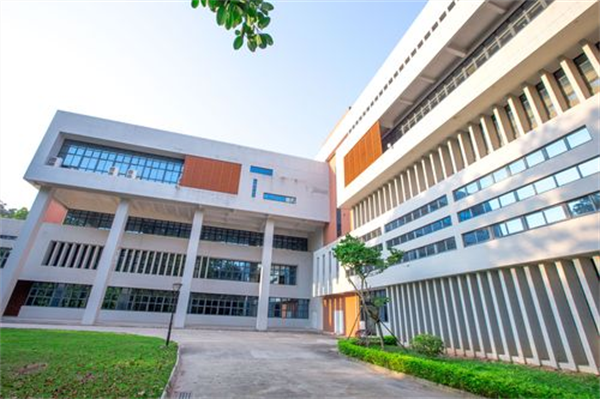 ag8集团案例 | 智慧化升级！番职院图书馆开启别样阅读体验